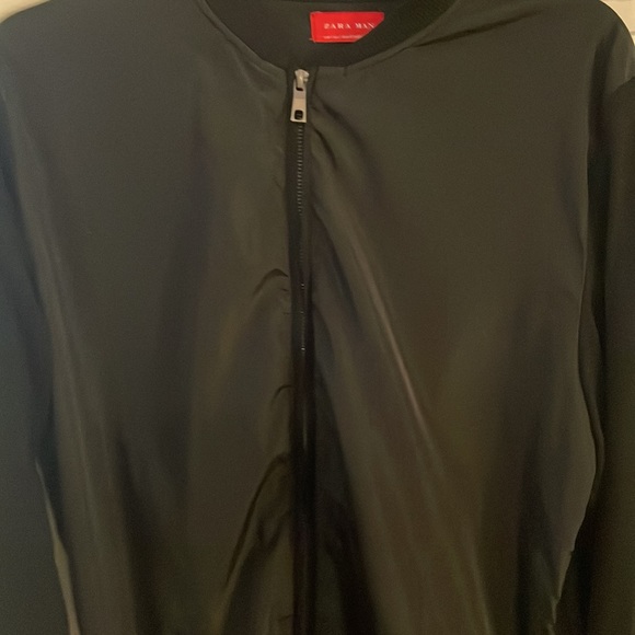 Zara Man Lightweight Bomber Style Nylon Zipper Black Jacket Size US Large - Picture 4 of 8
